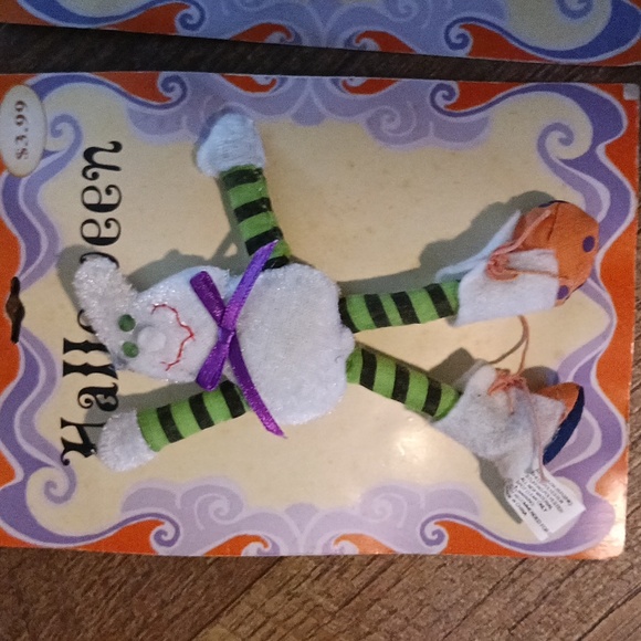 Vintage Halloween Pins 🎃 ghost candle holder 👻 - Picture 2 of 8